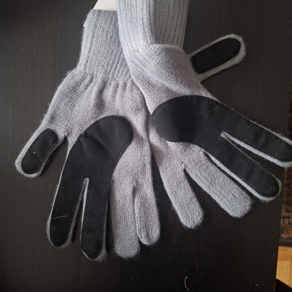 🖤 2 for 25$ Hat, headband, Scarf, and Gloves - Picture 10 of 10